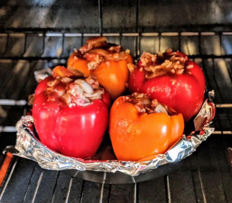 Stuffed Bell Peppers with Ground Beef